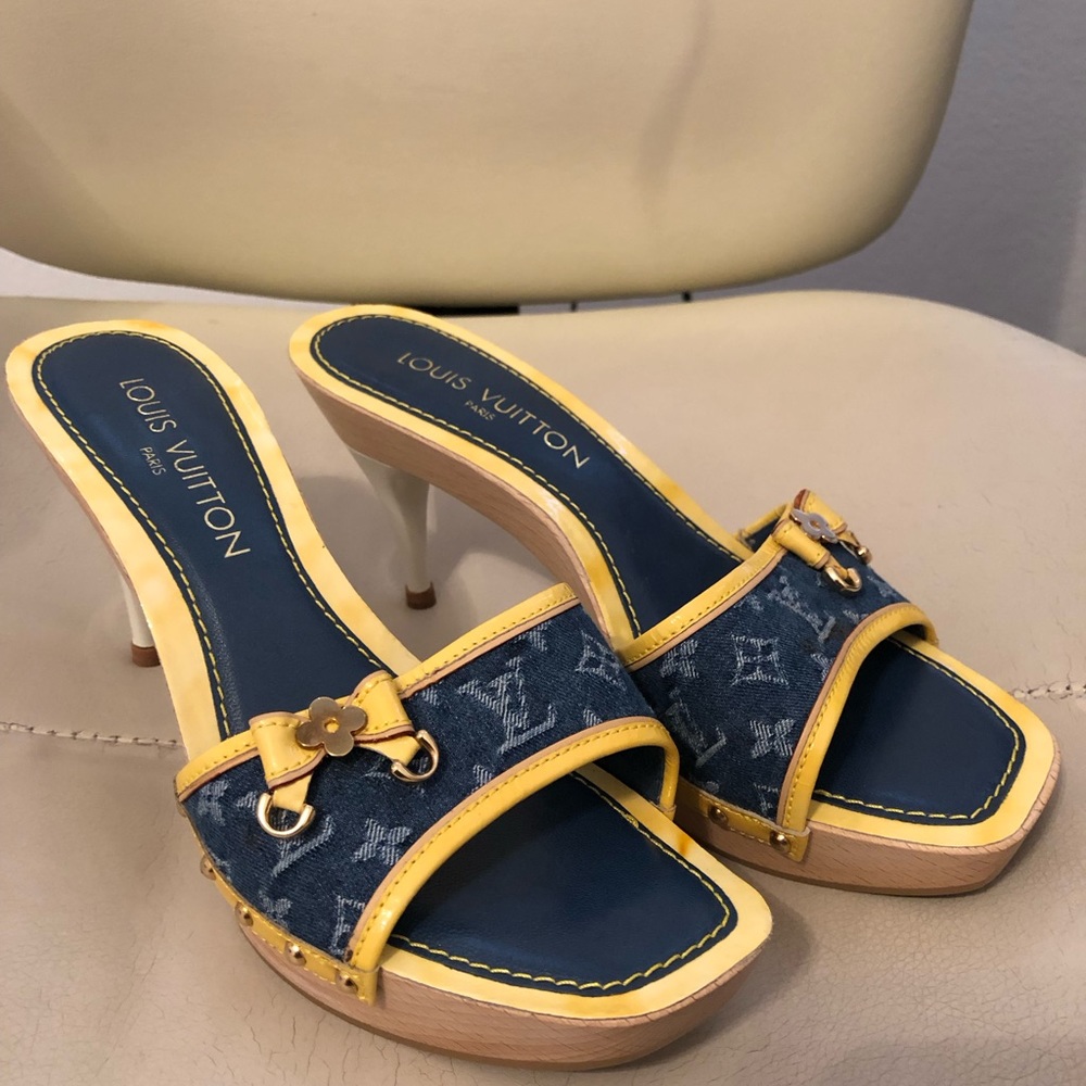 Used Vuitton Victim open mule , denim naturel
